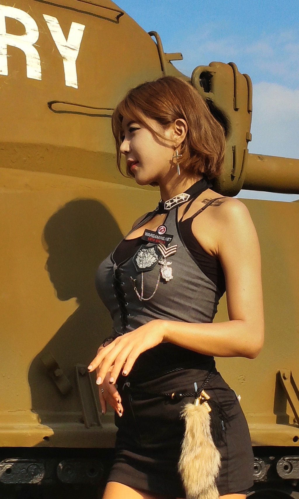 韩国顶级Showgirl许允美 釜山坦克世界 1